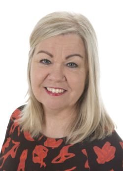 Anna Vilborg Einarsdóttir, annar höfundur greinarinnar.