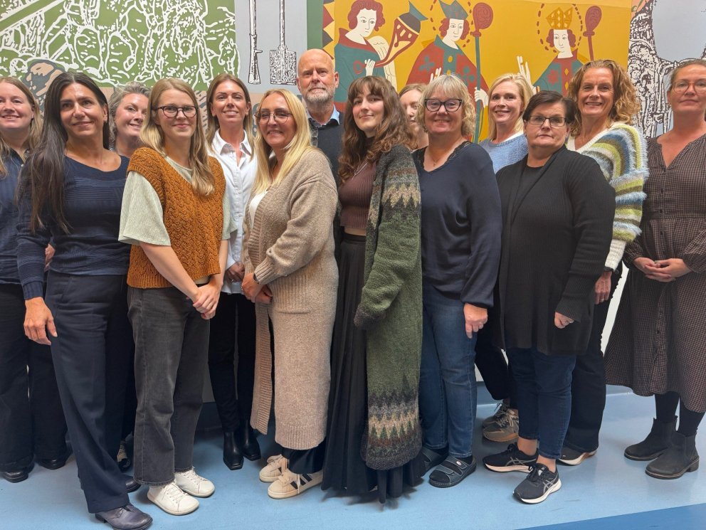 Frá vinstri: Anna Jóna Kristjánsdóttir gæðastjóri Háskólans á Hólum, Rebekka Silvía Ragnarsdóttir, v…