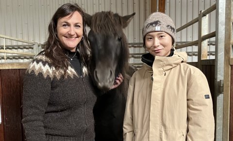 Heimsókn reiðkennara og dýralæknis frá Japan