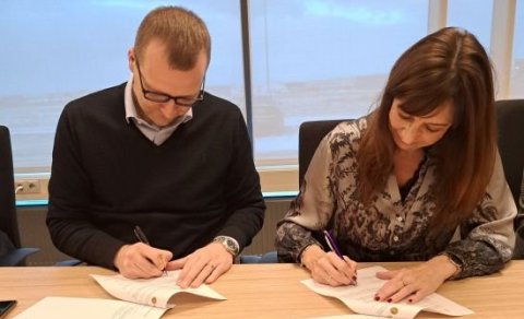 Arnar Már Elíasson forstjóri Byggðastofnunar og Hólmfríður Sveinsdóttir 
rektor Háskólans á Hólum v…